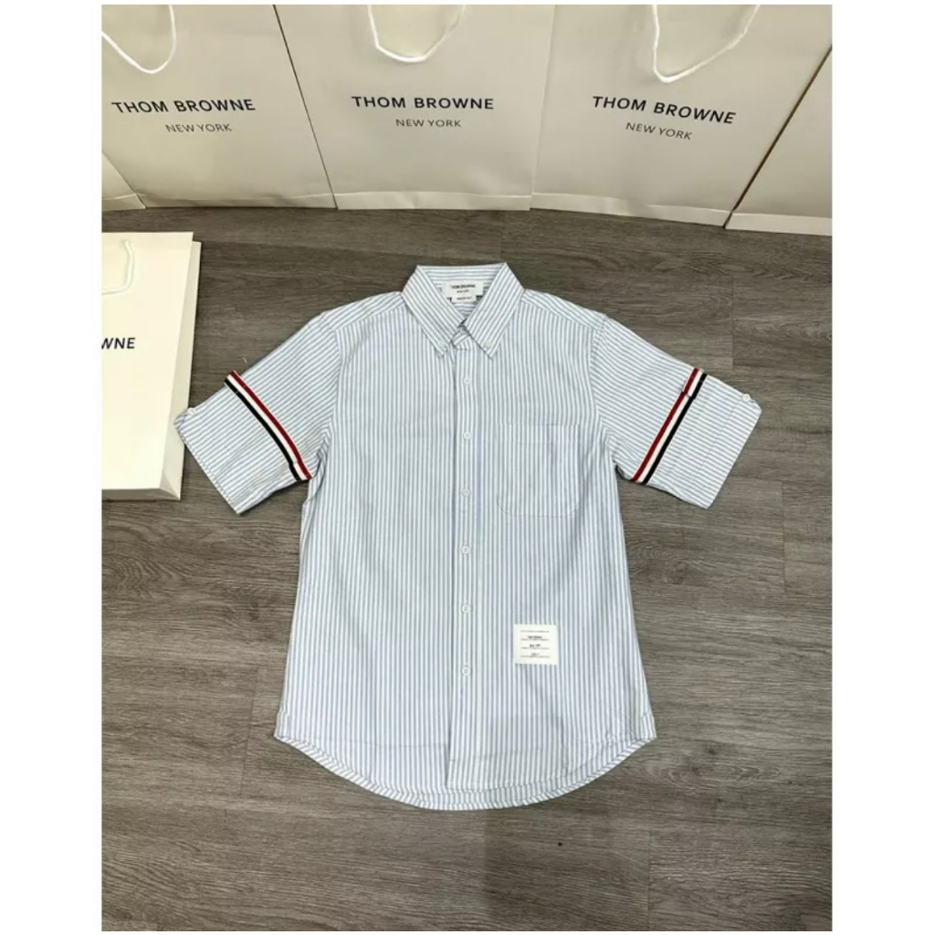 Sơ Mi Thom Browne Cộc Tay , Áo Sơ Mi Thom Kẻ Viền Trong Cao Cấp | BigBuy360 - bigbuy360.vn