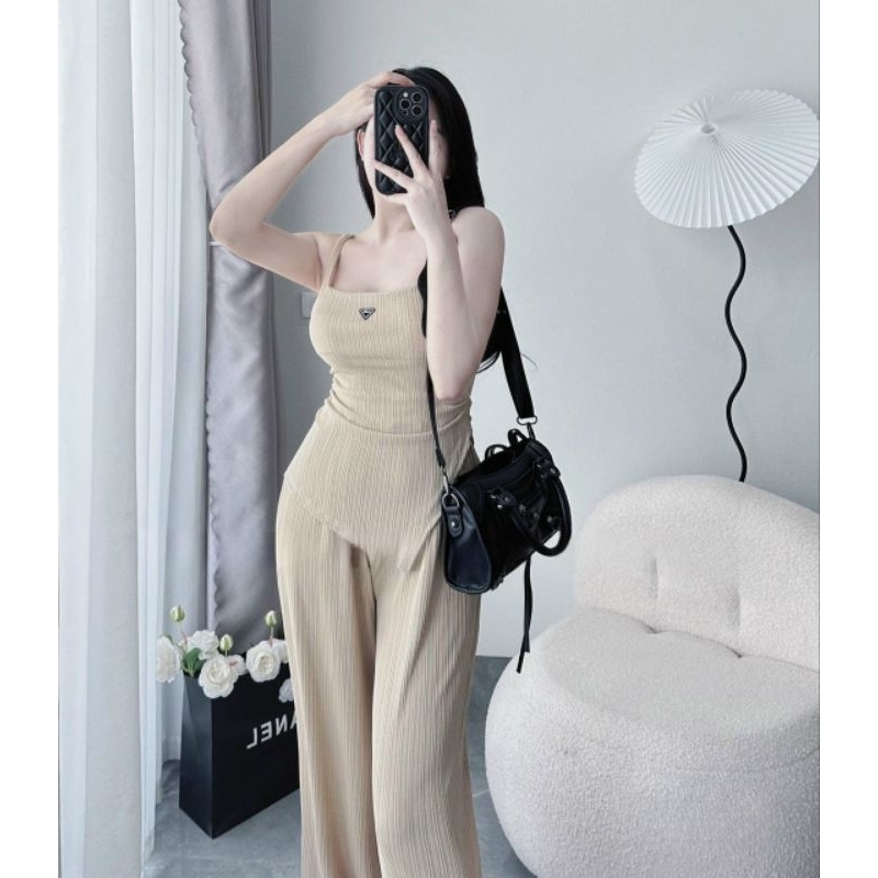 Set áo 2 dây xẻ tà + quần dài ống rộng sang chảnh