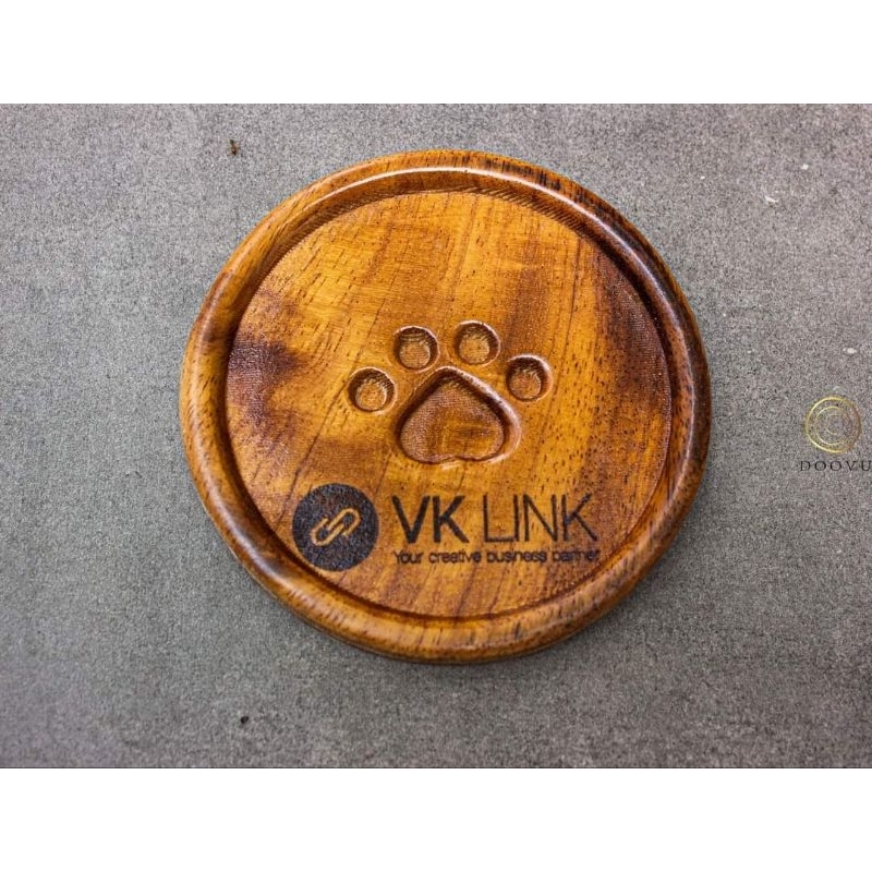 Lót ly làm bằng gỗ Gõ đỏ  cao cấp hình bàn chân chó không mốc, không cong vênh