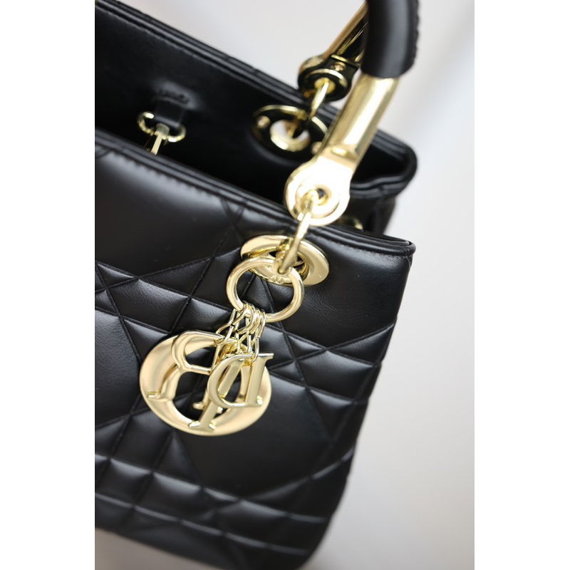 Túi quai xacha Di.or bản super chất liệu da thật kích thước 24cm fullbox