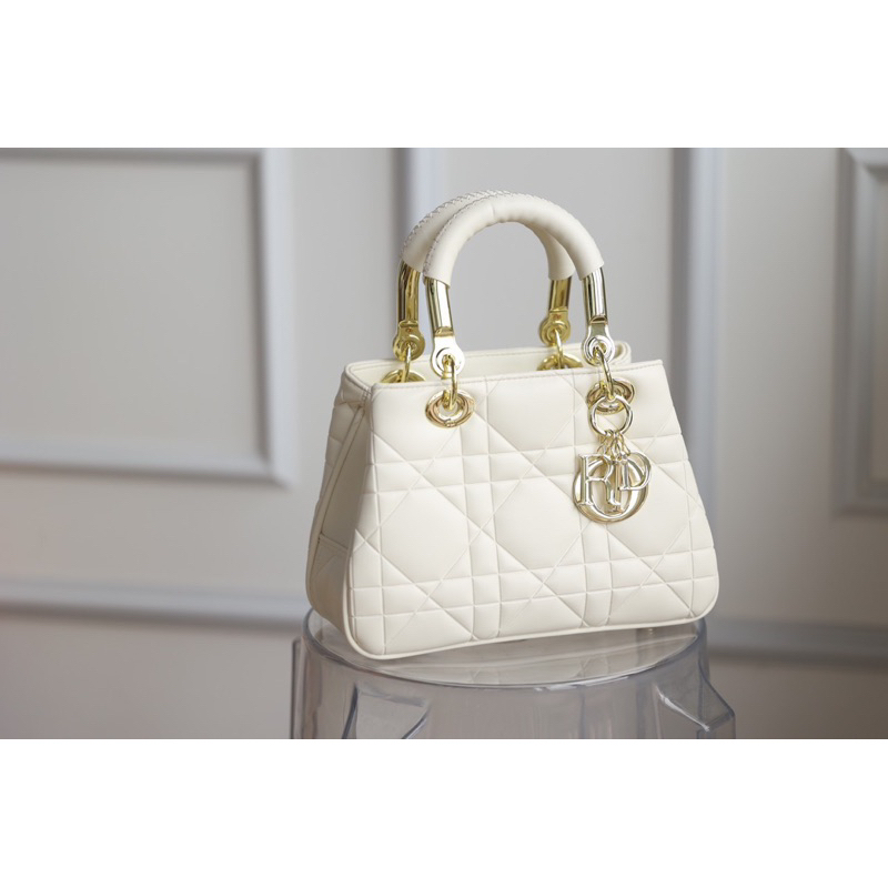 Túi quai xacha Di.or bản super chất liệu da thật kích thước 24cm fullbox