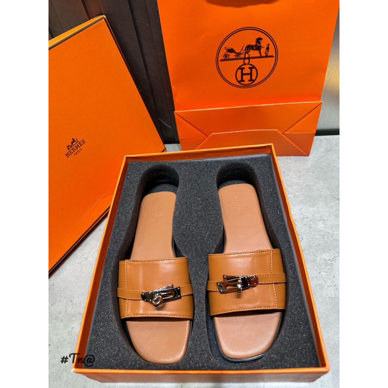 Lê Khoá HM Trắng Nâu Full Size 35-39  -  By Anh Dinh Phuong