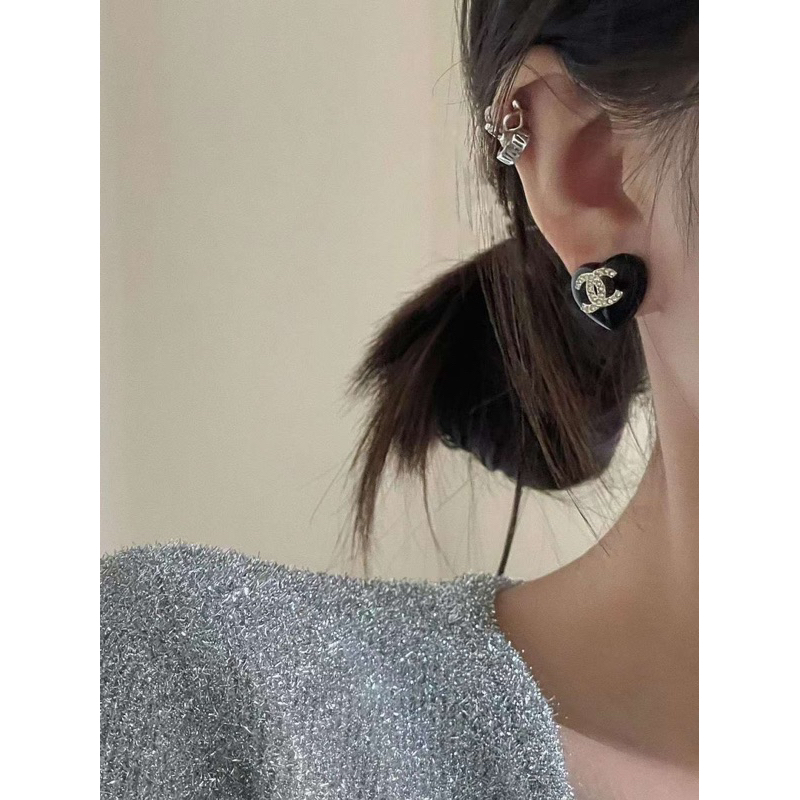 Bông tai sc vip CN tim đen huyền bí FULL BOX new tháng 6