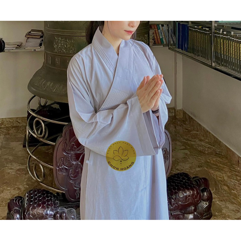 Áo Tràng đi chùa -