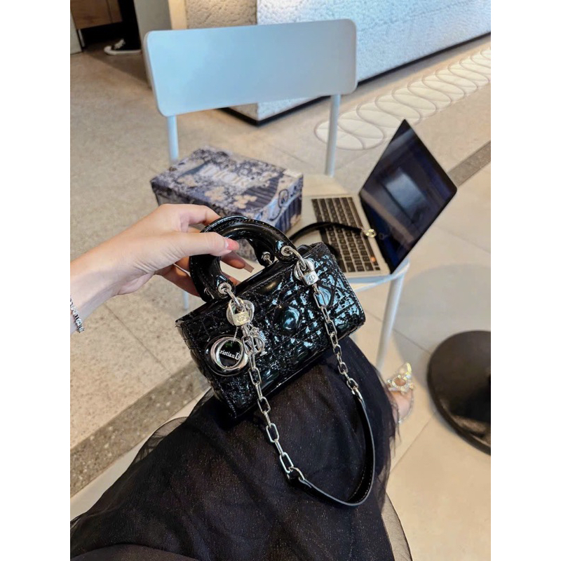 Túi D.O hai dây tag bạc