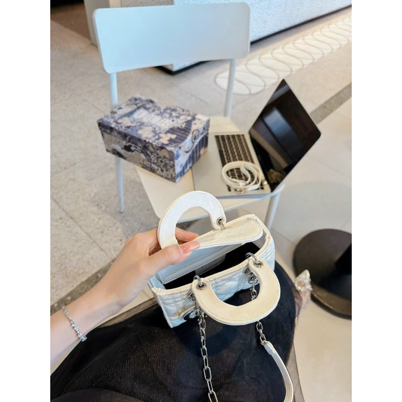 Túi D.O hai dây tag bạc