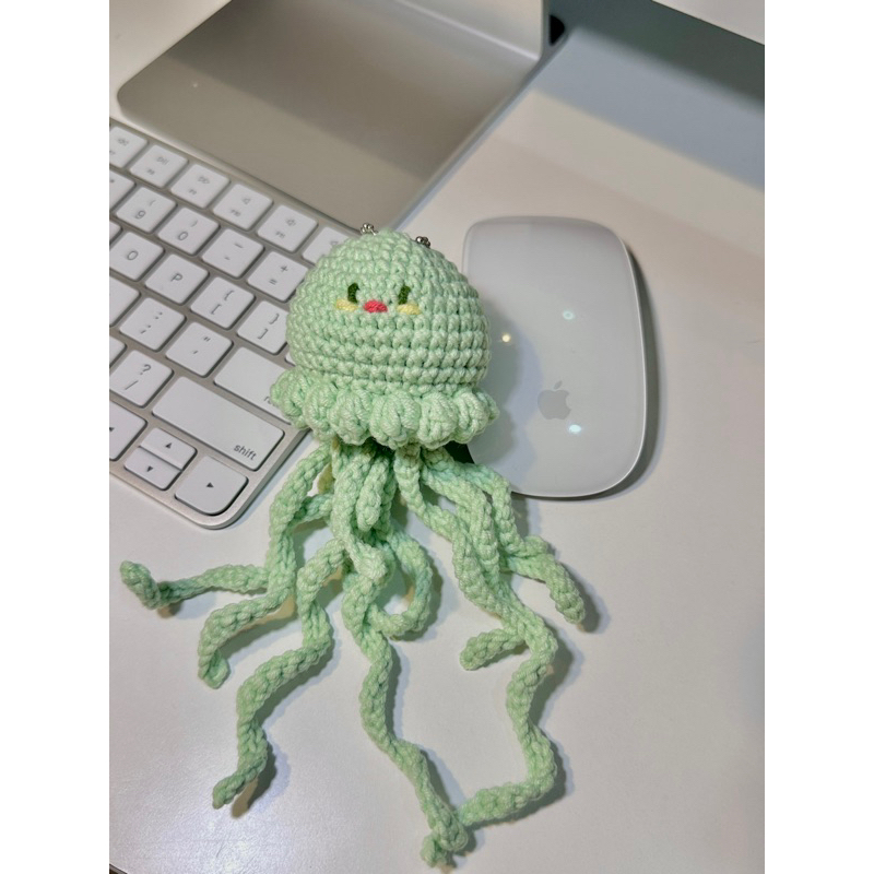 Móc khoá len jellyfish con sứa len ,đèn sứa len handmade