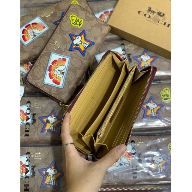 VÍ COACH Coach X Peanuts Long Zip Around Wallet