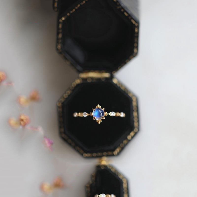 Nhẫn đá moonstone nhân tạo bạc 925, nhẫn bạc đá xanh lấp lánh Blackmeo
