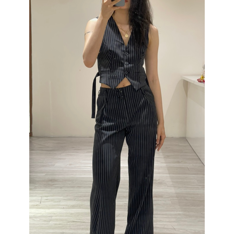 Set hilton kẻ đen