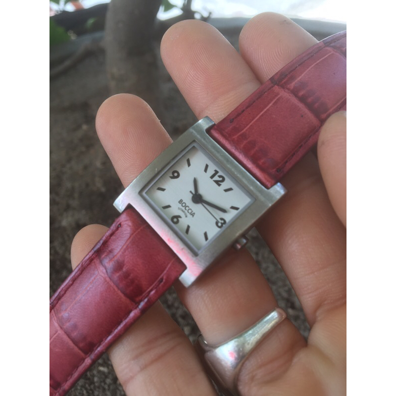 Đồng hồ nữ Nhật si !