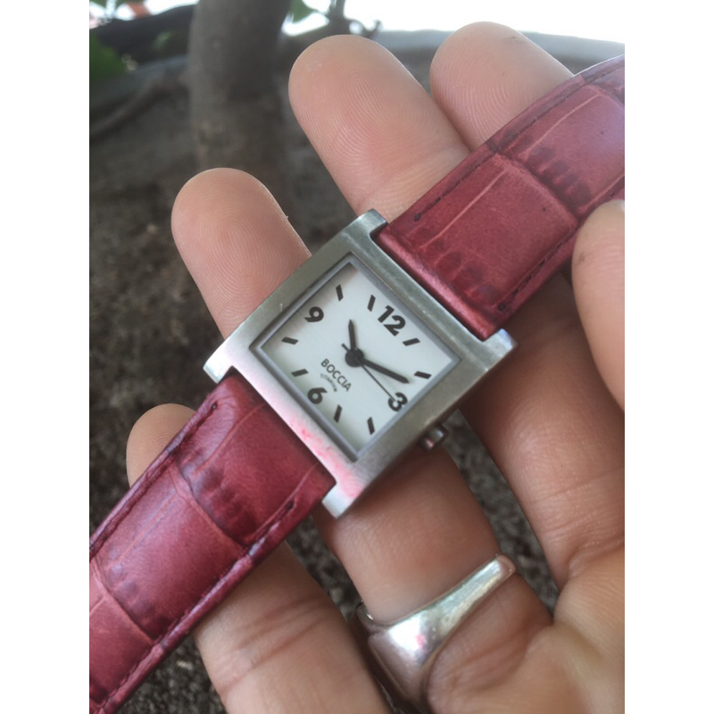 Đồng hồ nữ Nhật si !