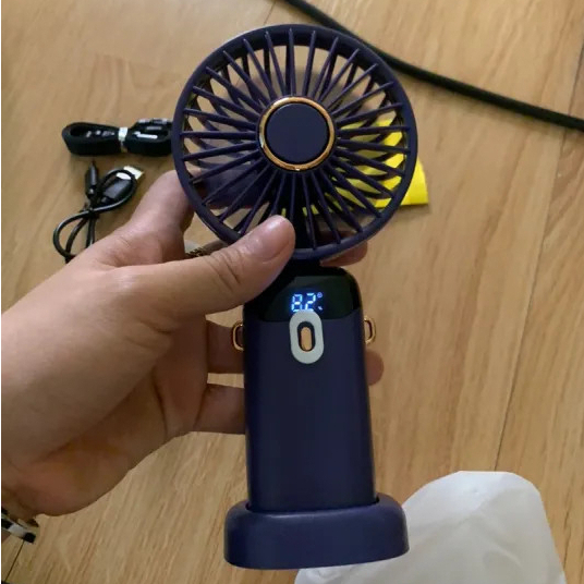 [TẶNG MÓC DÁN TƯỜNG] Quạt Cầm Tay Mini Tích Điện Gấp Gọn Dung Lượng Pin 6000mAh Màn Hình Hiển Thị Pin, Cổng Sạc Type-C