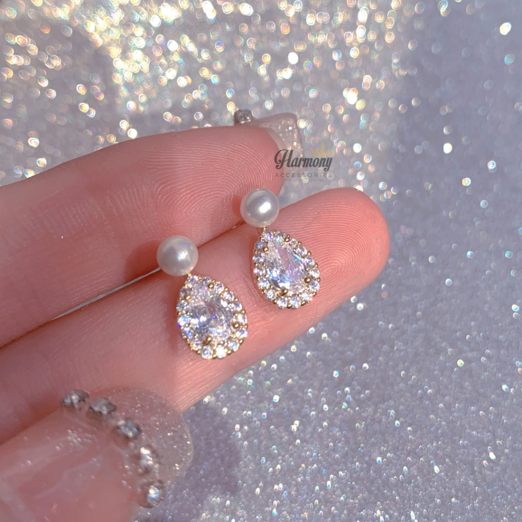 Khuyên tai ngọc trai nhân tạo nữ bạc đính đá mạ vàng Tear of Love | HARMONY ACCESSORIES K242
