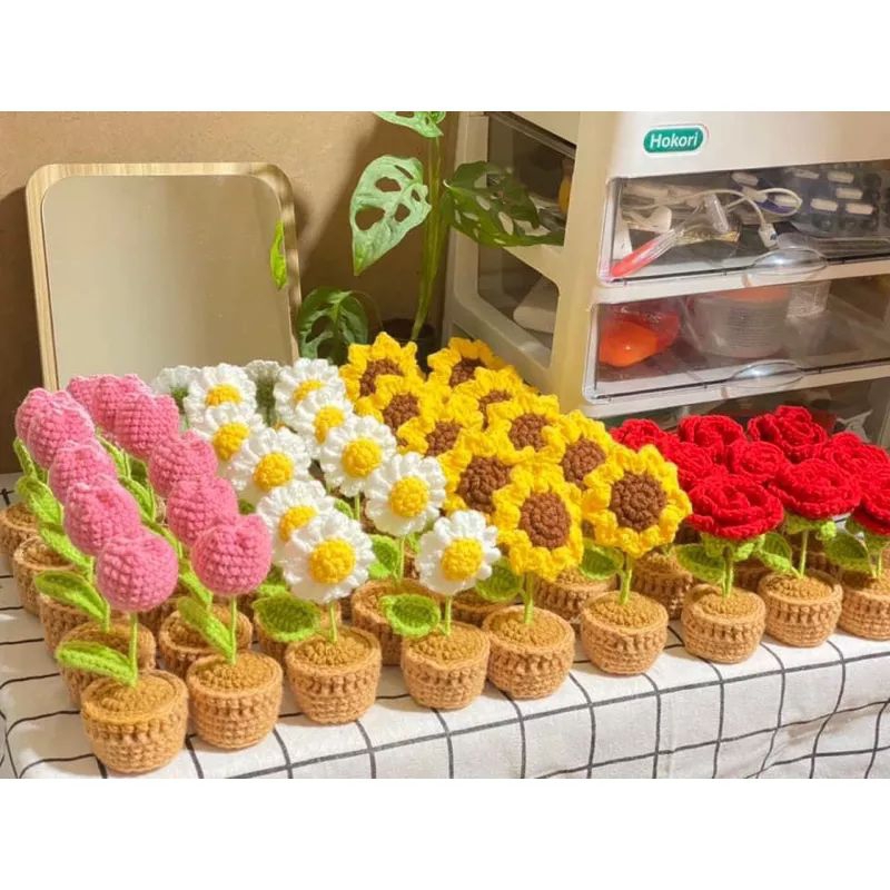 Chậu hoa len mini trang trí bàn học handmade |🌻Hoa Hướng Dương Crochet🧶|