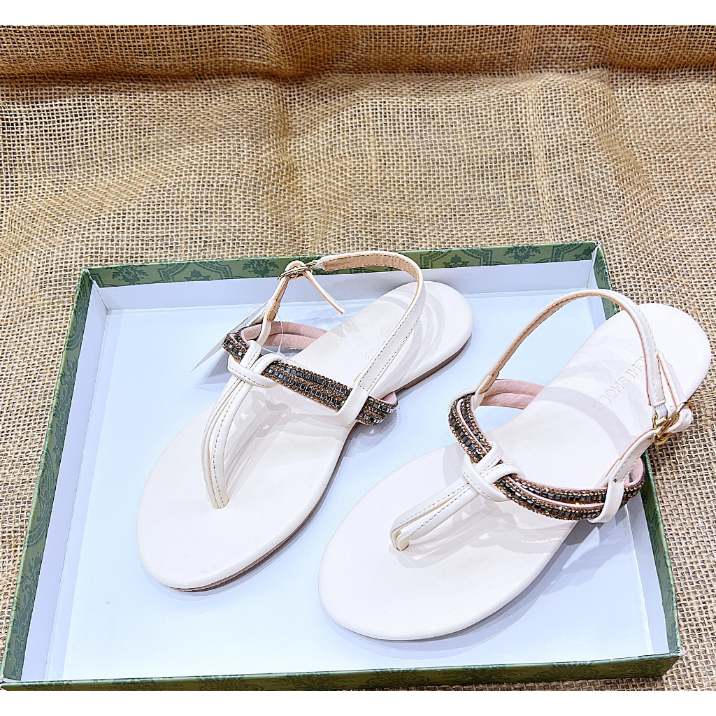 SANDAL NỮ DÂY KẸP ĐẾ BẰNG C098 - HACHI SHOES