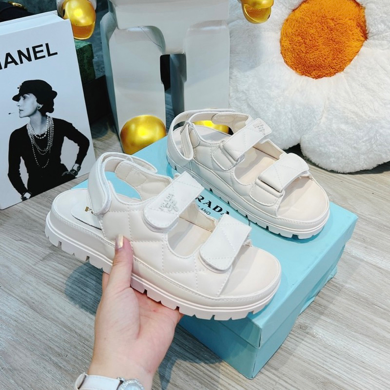 Sandal Prad Đen Trắng hàng qccc fullbox bill túi giấy