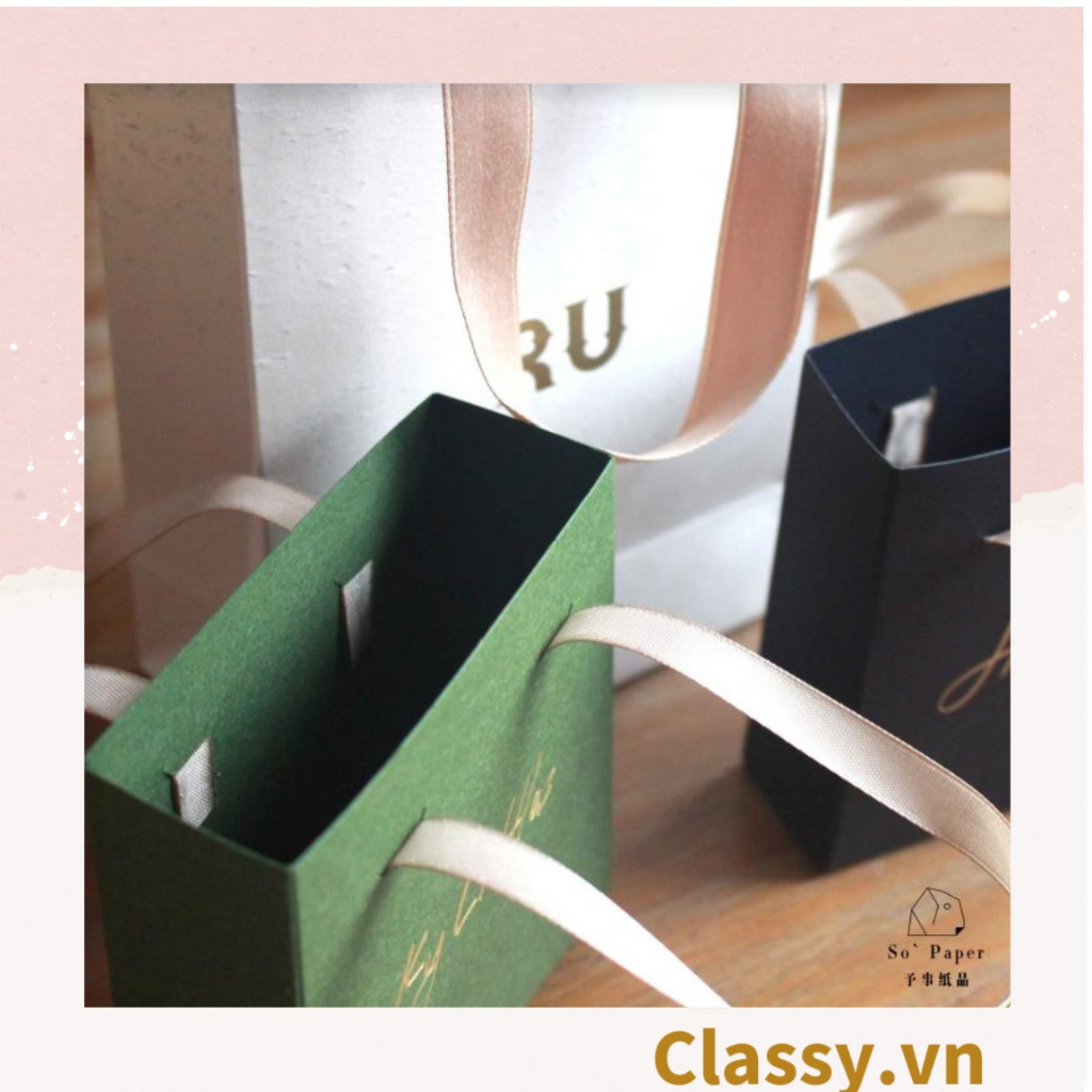 Hộp đựng đồ trang sức, bông tai, vòng cổ Classy cao cấp màu trắng đen Q963