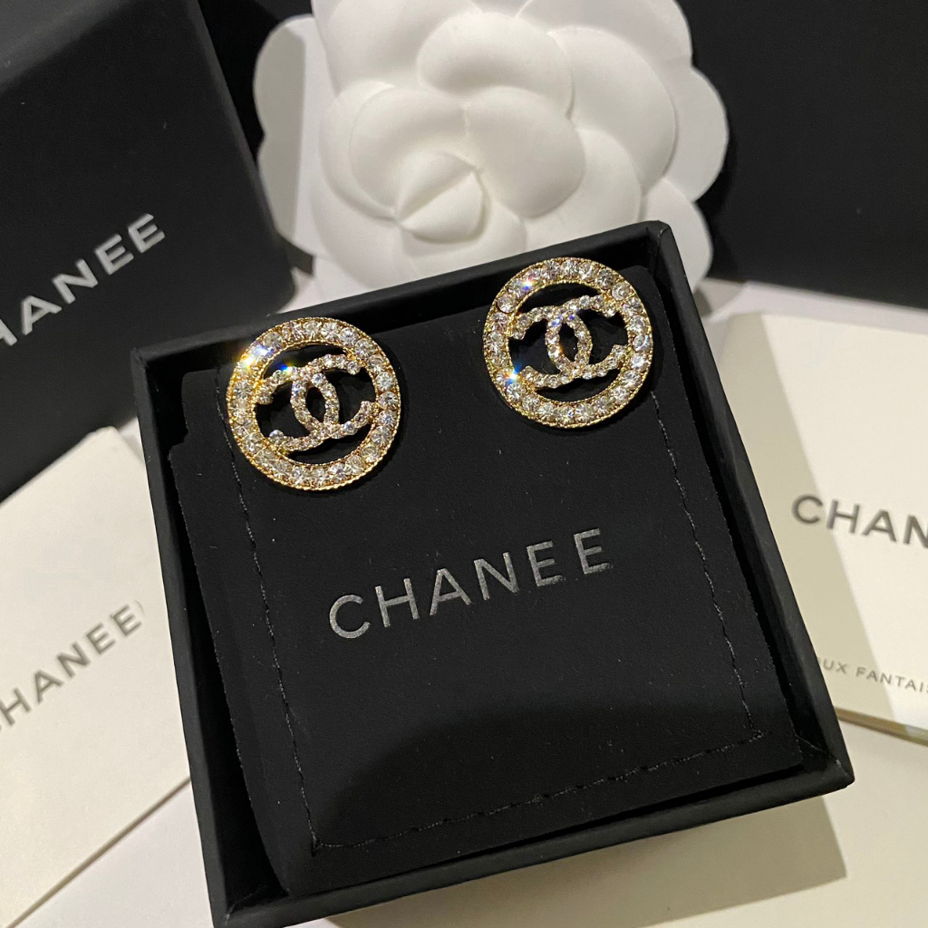 Khuyên tai hiệu tròn X full đá sang chảnh EX39