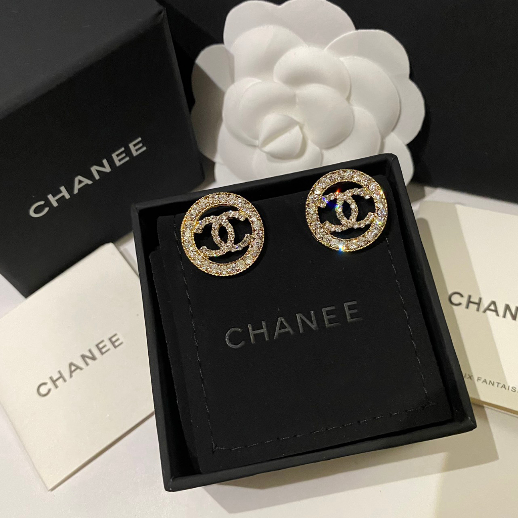 Khuyên tai hiệu tròn X full đá sang chảnh EX39