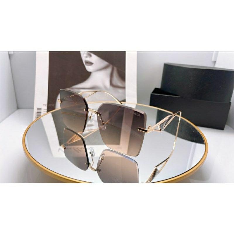 Kính Cao Cấp Gọng Bầu