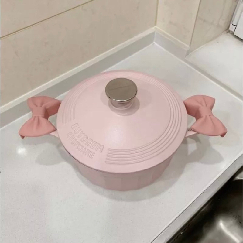 Lót Xoong nồi nhà bếp silicone 1 cặp hình nơ dễ thương