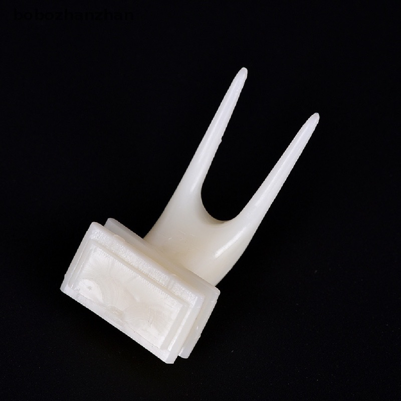 Xiên hoa quả cho mọi loại Lồng Chim Khuyên, Mào, Choè, Mi hàng nhựa cao cấp