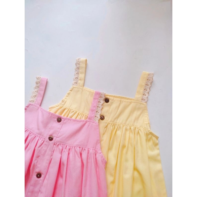 Váy đầm linen 2 dây mùa hè, màu hồng & vàng phối ren cho bé gái 10kg - 37kg