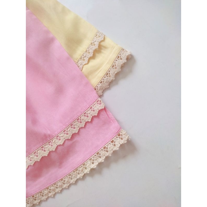 Váy đầm linen 2 dây mùa hè, màu hồng & vàng phối ren cho bé gái 10kg - 37kg