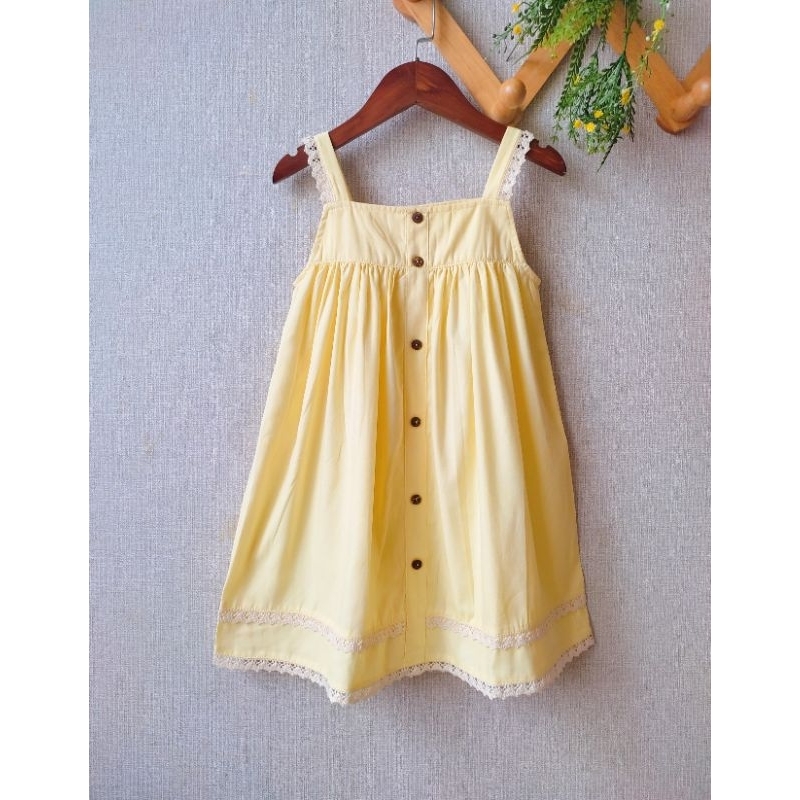 Váy đầm linen 2 dây mùa hè, màu hồng & vàng phối ren cho bé gái 10kg - 37kg