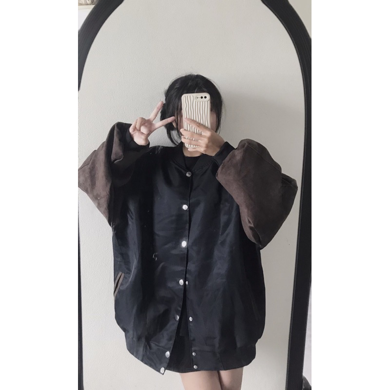 Áo khoác Bomber bóng chày thêu chữ colossal