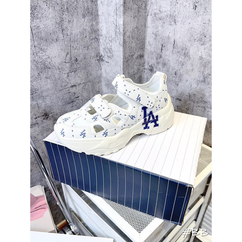 HÀNG CÓ SẴN  giày thể thao