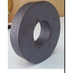 Nam châm đen 58x10mm lỗ 25mm nam châm ferrite tròn