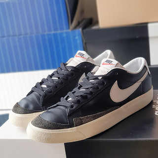 Giày Blazer Low 77 Black White, size 44.5, real 2hand