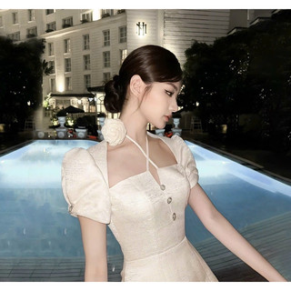 ĐẦM CỔ U DÂY YẾM CHOKER HOA