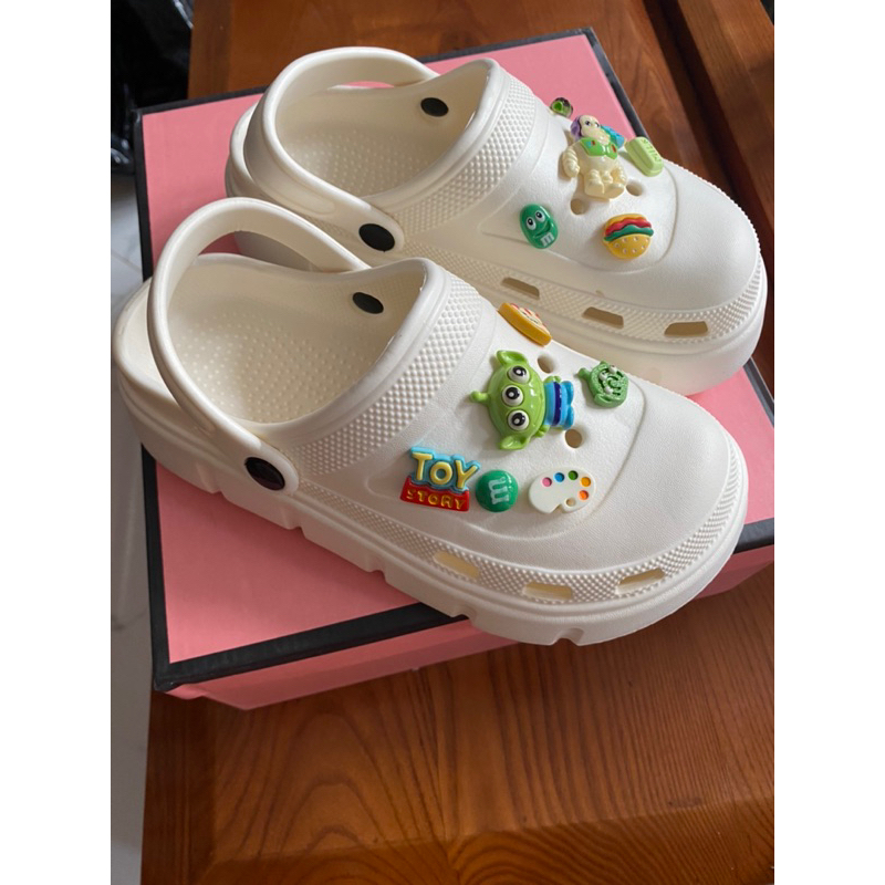 Dép phi hành gia sale rẻ