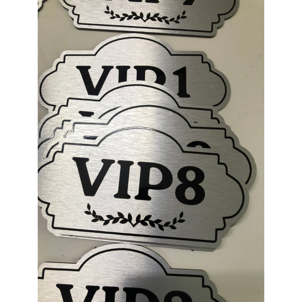 Biển số phòng vip alu bạc xước