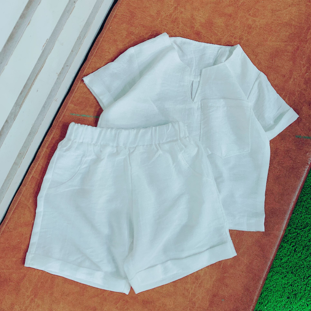 Bộ quần áo bé trai đũi tơ mềm mát 6kg đến 18kg màu trắng