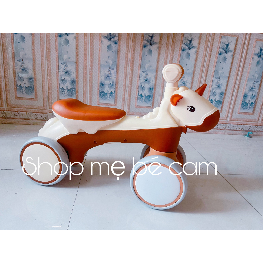 Xe chòi chân thăng bằng cho bé có đèn có nhạc 1-4 tuổi