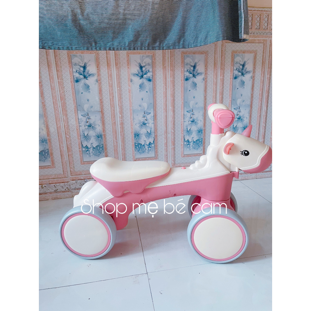 Xe chòi chân thăng bằng cho bé có đèn có nhạc 1-4 tuổi