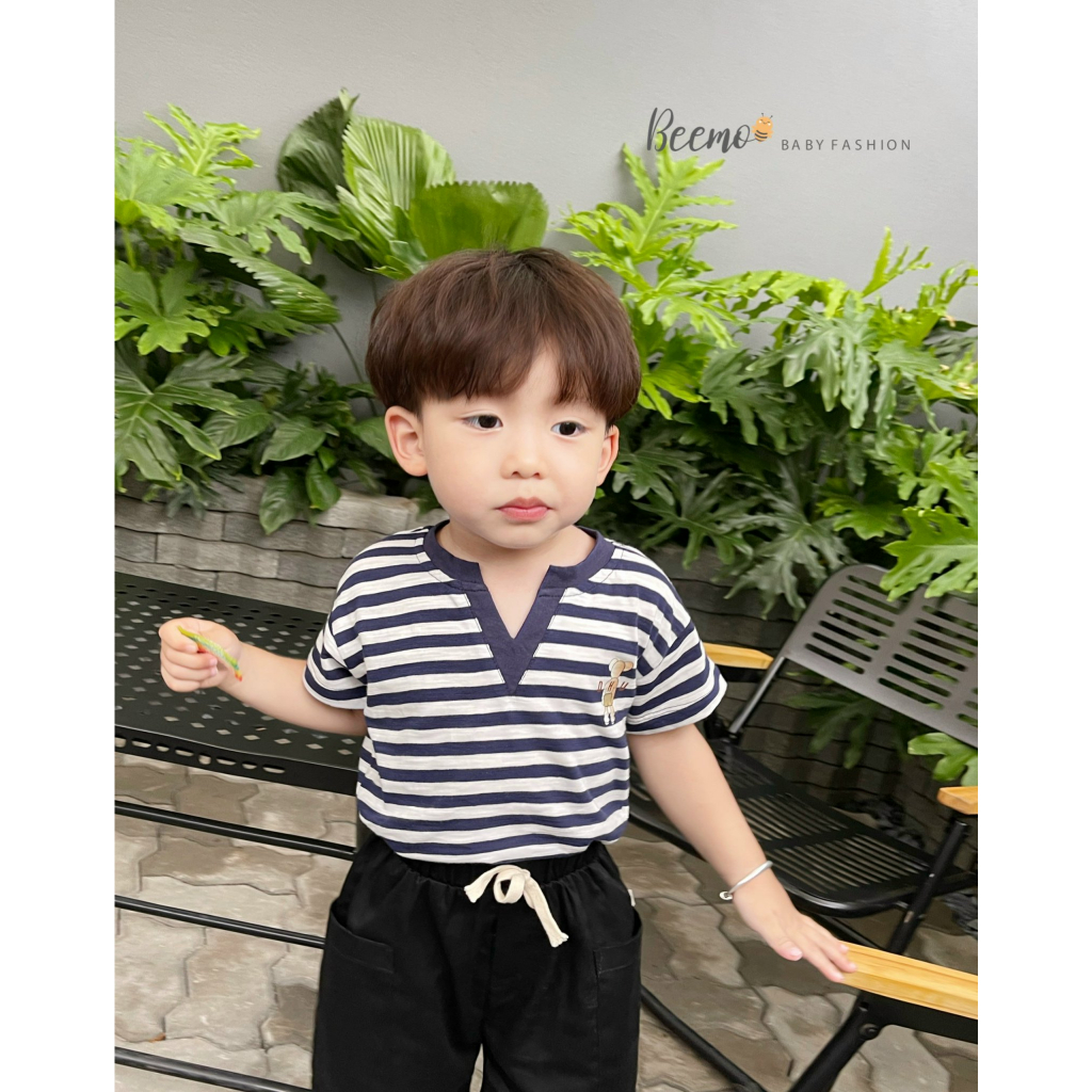 Set bộ quần áo bé trai Beemo cộc tay kẻ ngang phối cổ chữ V chất liệu cotton mặc đi học, đi chơi từ 1 - 7 tuổi 22361B