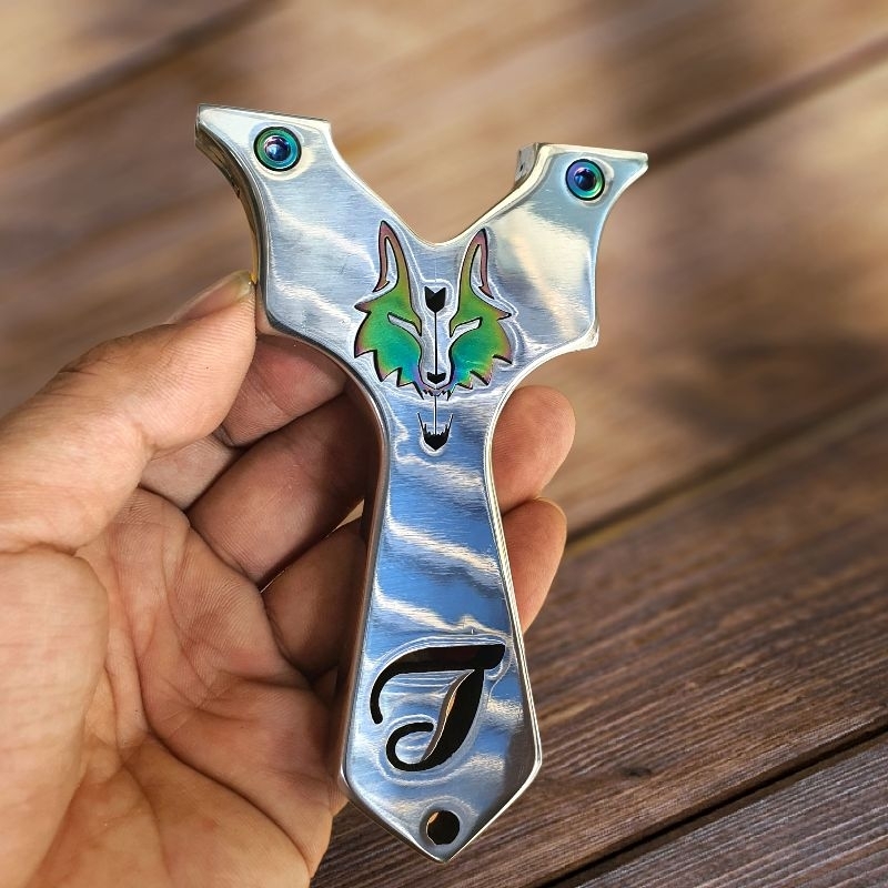 Ná J sói + logo titan + ốc titan + nam châm +  kèm 1 dây hãng + kèm  lục giác ---- lựa chọn