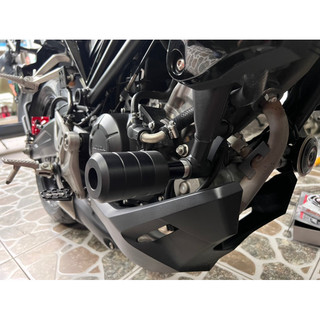 Chống đổ cb150r