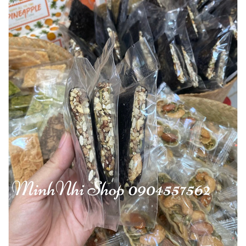 Rong biển kẹp hạt dinh dưỡng siêu hạt,ăn chay được ,giảm cân . Bánh ăn kiêng MINH NHI SHOP