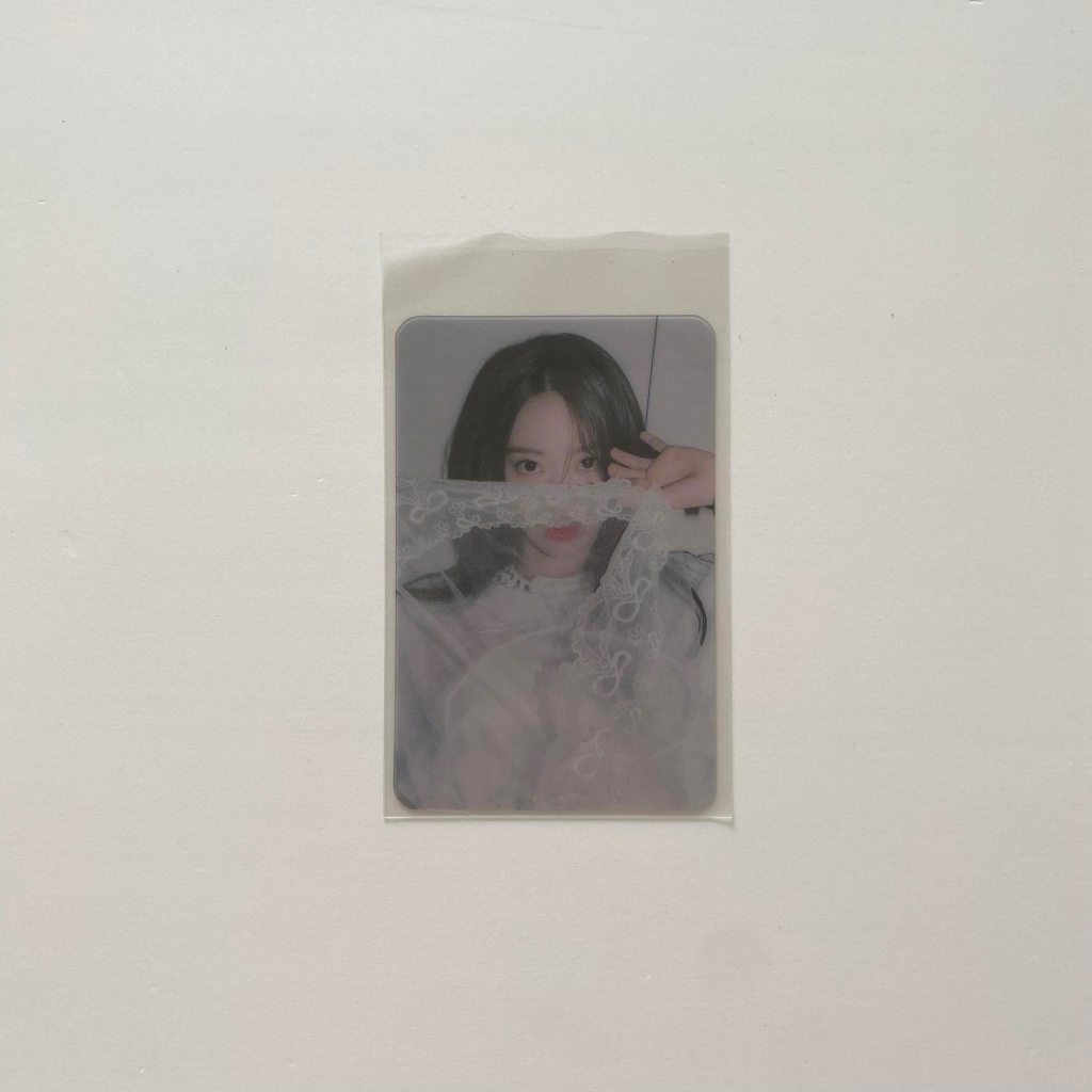 Card ảnh ANTIFRAGILE Ktown4u / Weverse - LE SSERAFIM