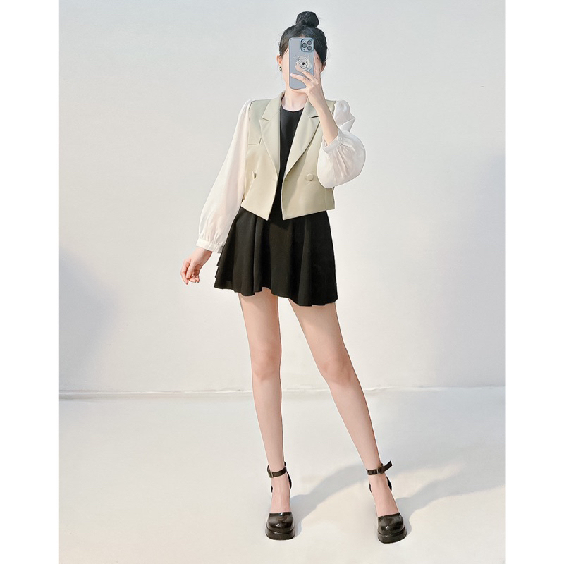 Vest blazer croptop 2 nút tay voan