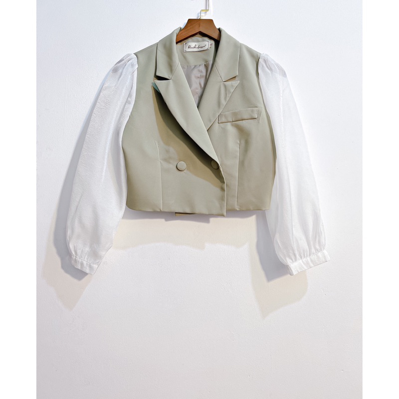 Vest blazer croptop 2 nút tay voan