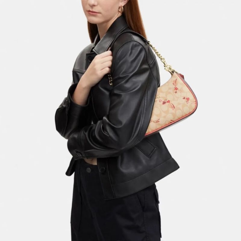 Túi Coach Teri Shoulder Bag