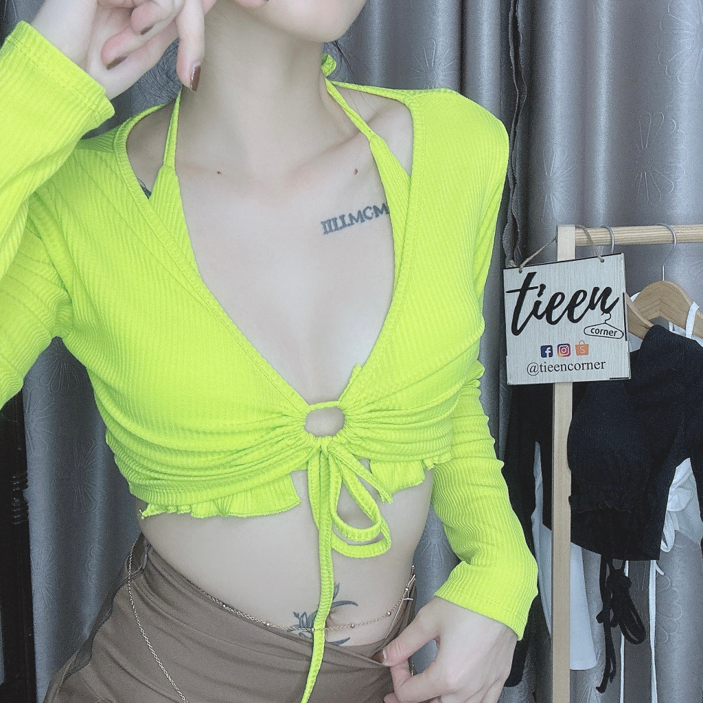 Set 2 áo nữ croptop tay dài khoen ngực ngoài kèm áo bikini sexy tieencorner 359