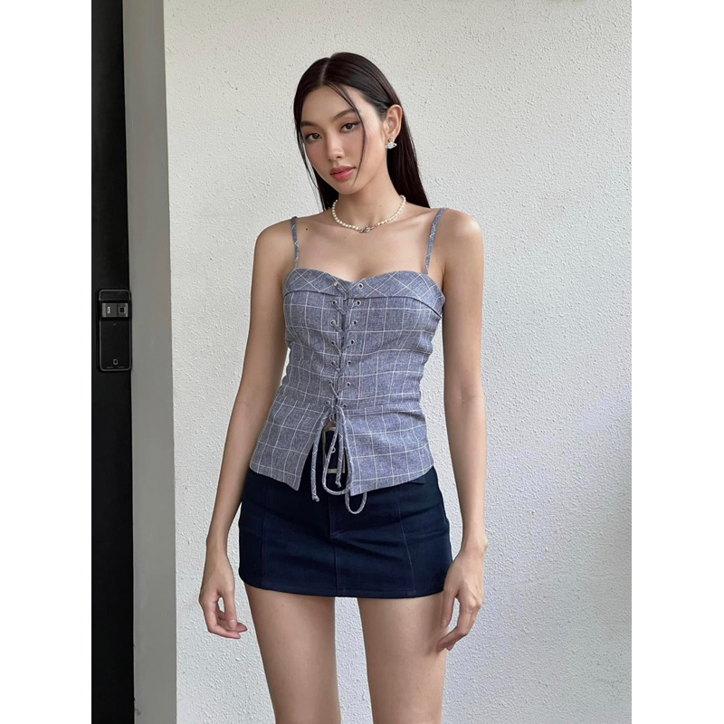Vòng cổ Ngọc Thuỳ Tiên mang siêu sang